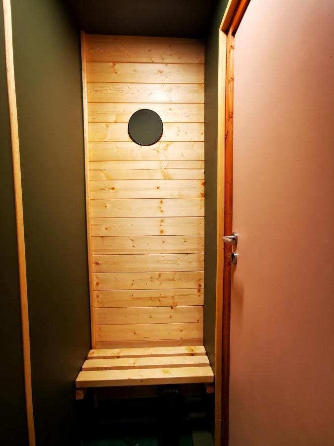 Au Pied Du Trieu, The Shelter Labroye Exterior foto